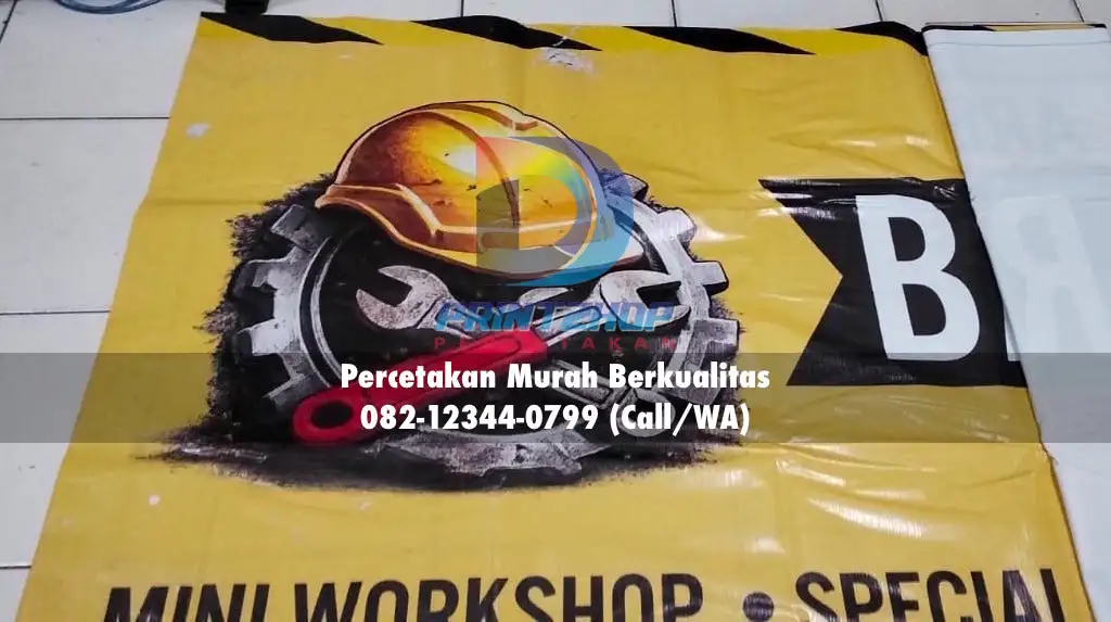 Pilihan spanduk kain Flexi China untuk media promosi ekonomis temporer